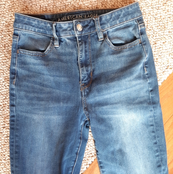 American Eagle Super Hi Rise Jegging Jeans size 4 Short - Picture 2 of 16